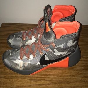 NIKE Hyperdunk 2015, never used, men’s size 10